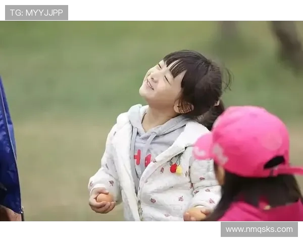 王大雷分享女儿网球训练经历：坚持不懈展现出韧劲与潜力